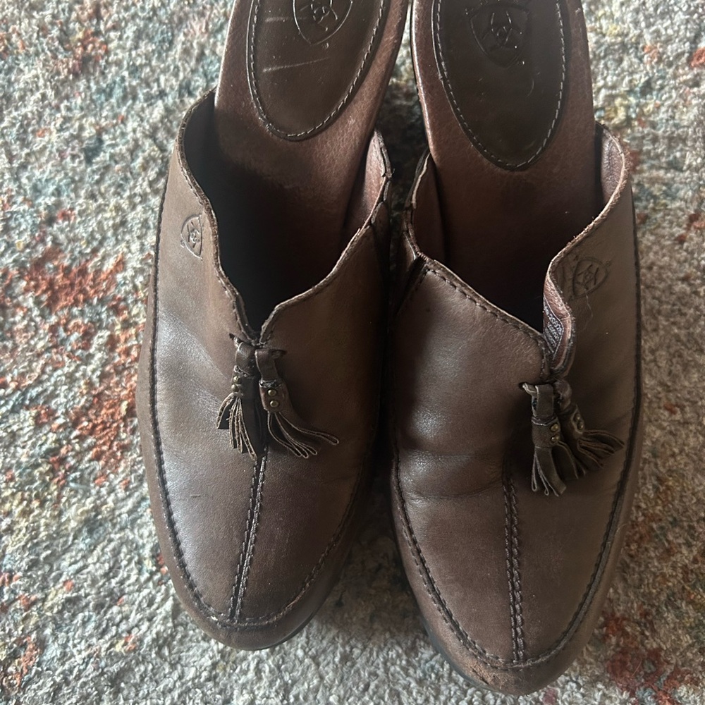 Ariat Women's Brown Leather Tassel Mules